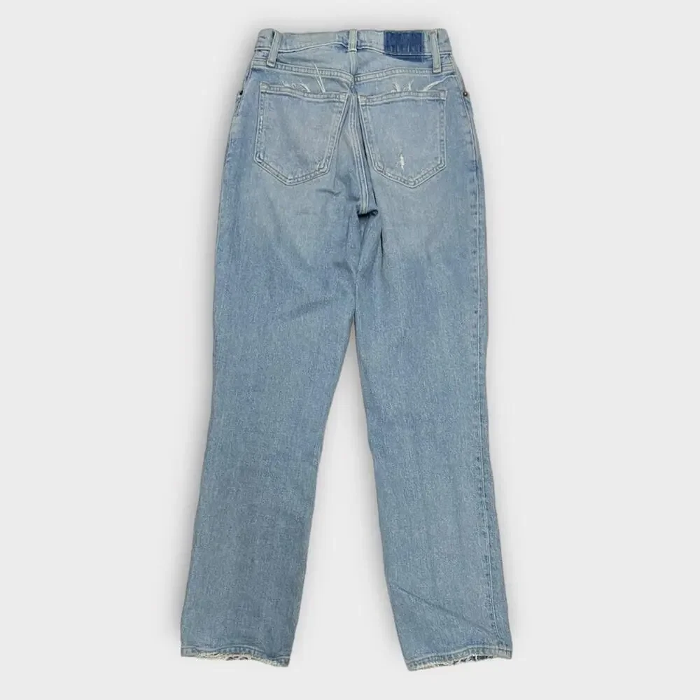 Abercrombie & Fitch Curve Love 90s Ultra High Rise Straight Jeans Size 26/2R - Picture 2 of 4